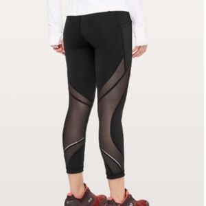 Lululemon Run Smoothly Crop *23"